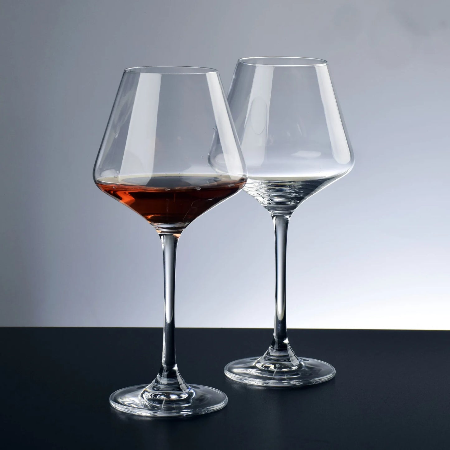 Set of 2 Modern Red Wine Glasses Handwash